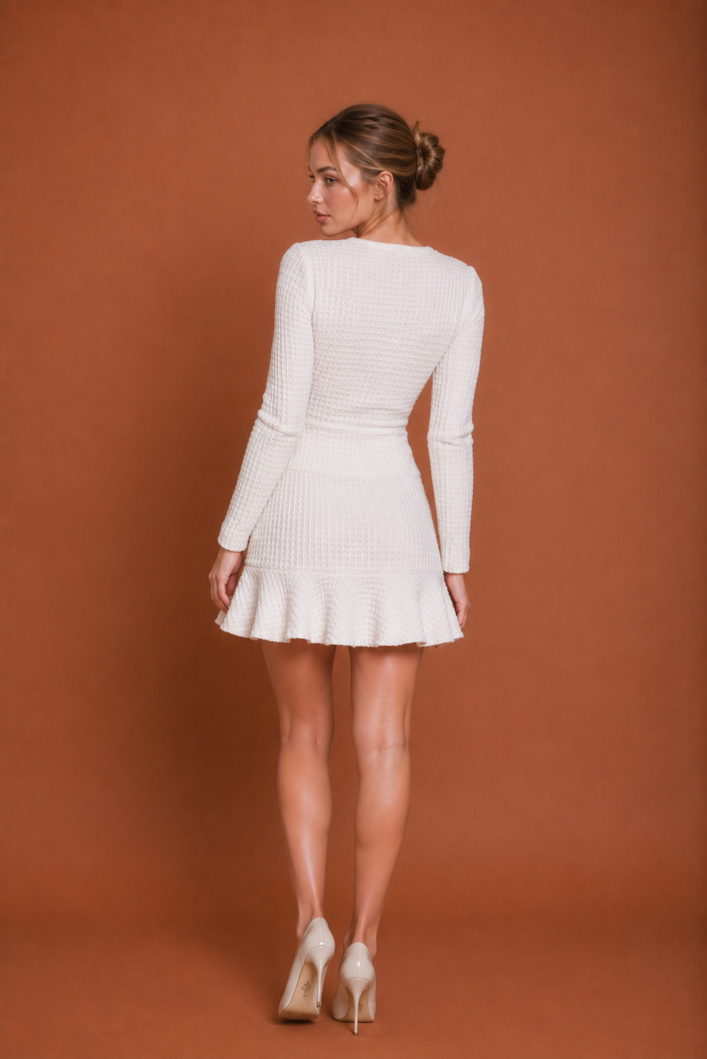 Vivienne Blanc Mini Dress